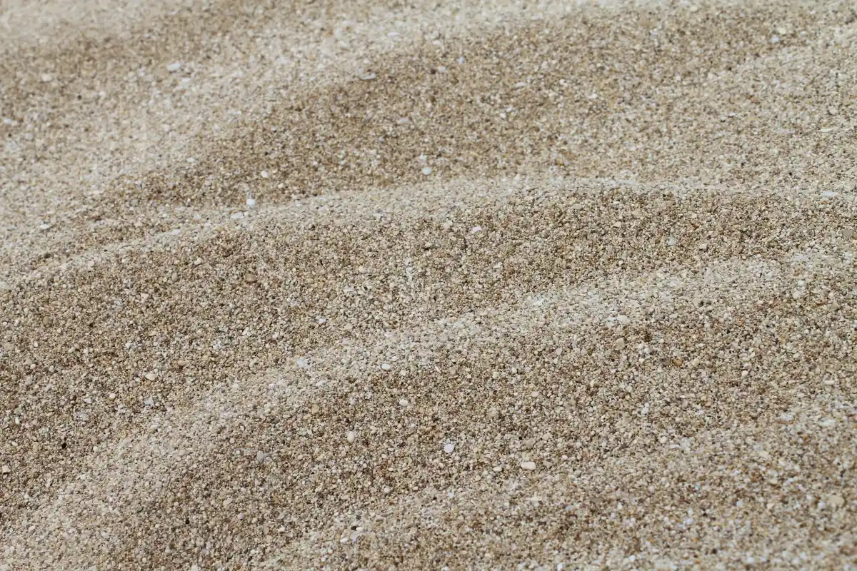 Cận cảnh hạt cát mịn, gần giống kết cấu cát đất sét bentonite